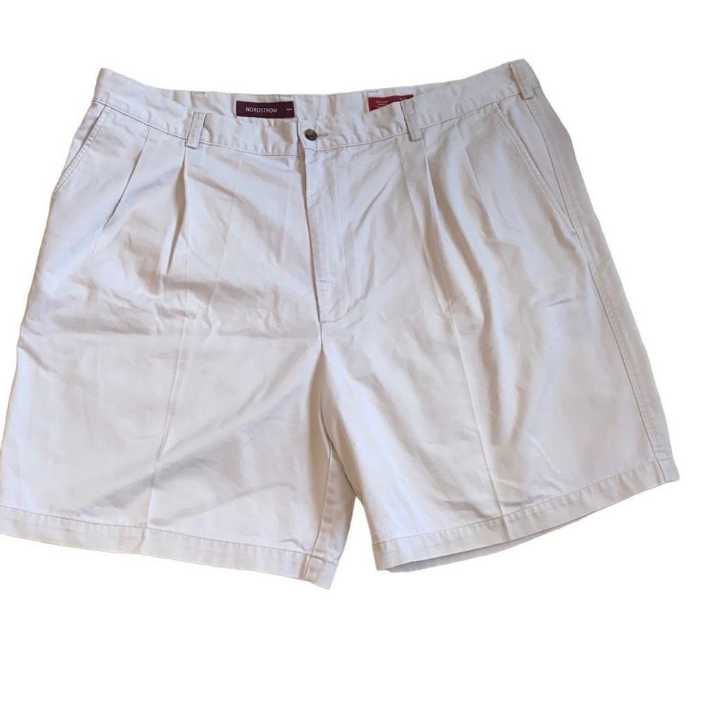 Nordstrom EUC Mens Classic Chino Golf Shorts Casual Contemporary Khaki 44W